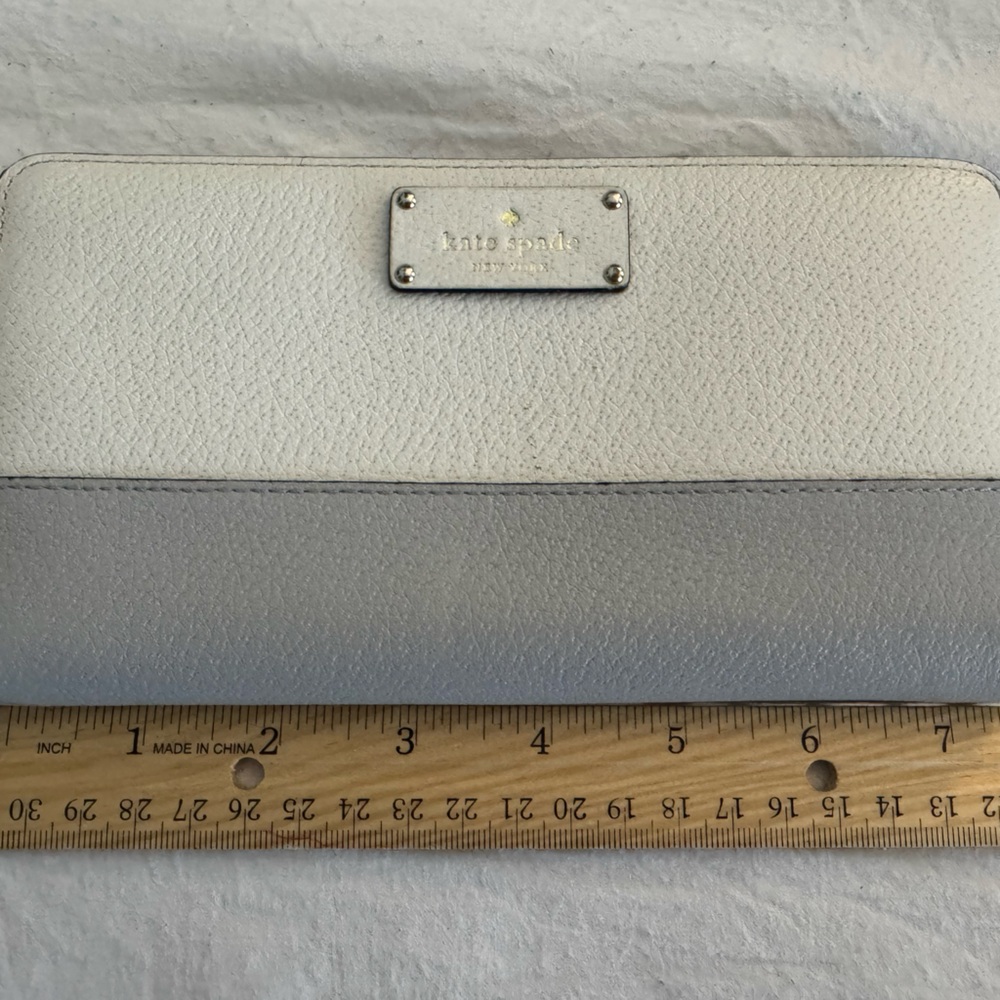 Kate Spade Cream and Gray Zip Wallet